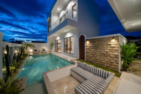 Villa Meadow 2 Modern Sophistication 2 BR Villa in Central Canggu